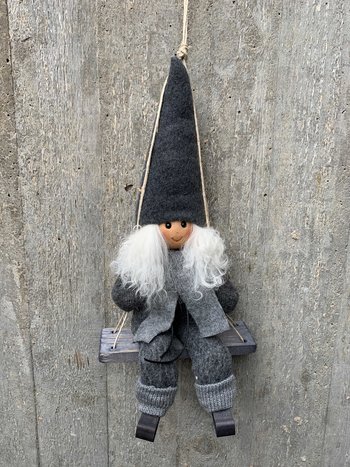 Gungtomte Grå Mössa Grå Halsduk Tomtemor