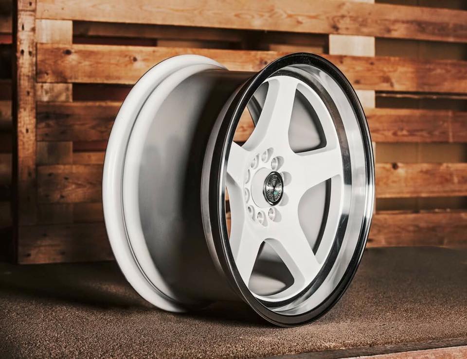 59°North Wheels D-004 8,5x17" ET10 5x100/5x108 white/polished lip - 3