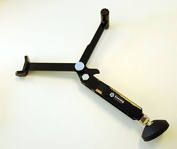 XC Swing Arm Lift Stand for lubricating chains on road bikes
