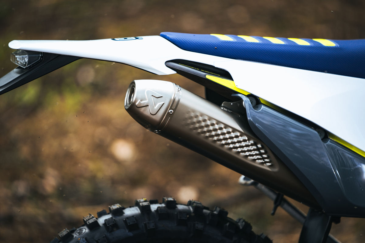 Akrapovic Slip-On Silencer TE250i/300i 20-23 - 3