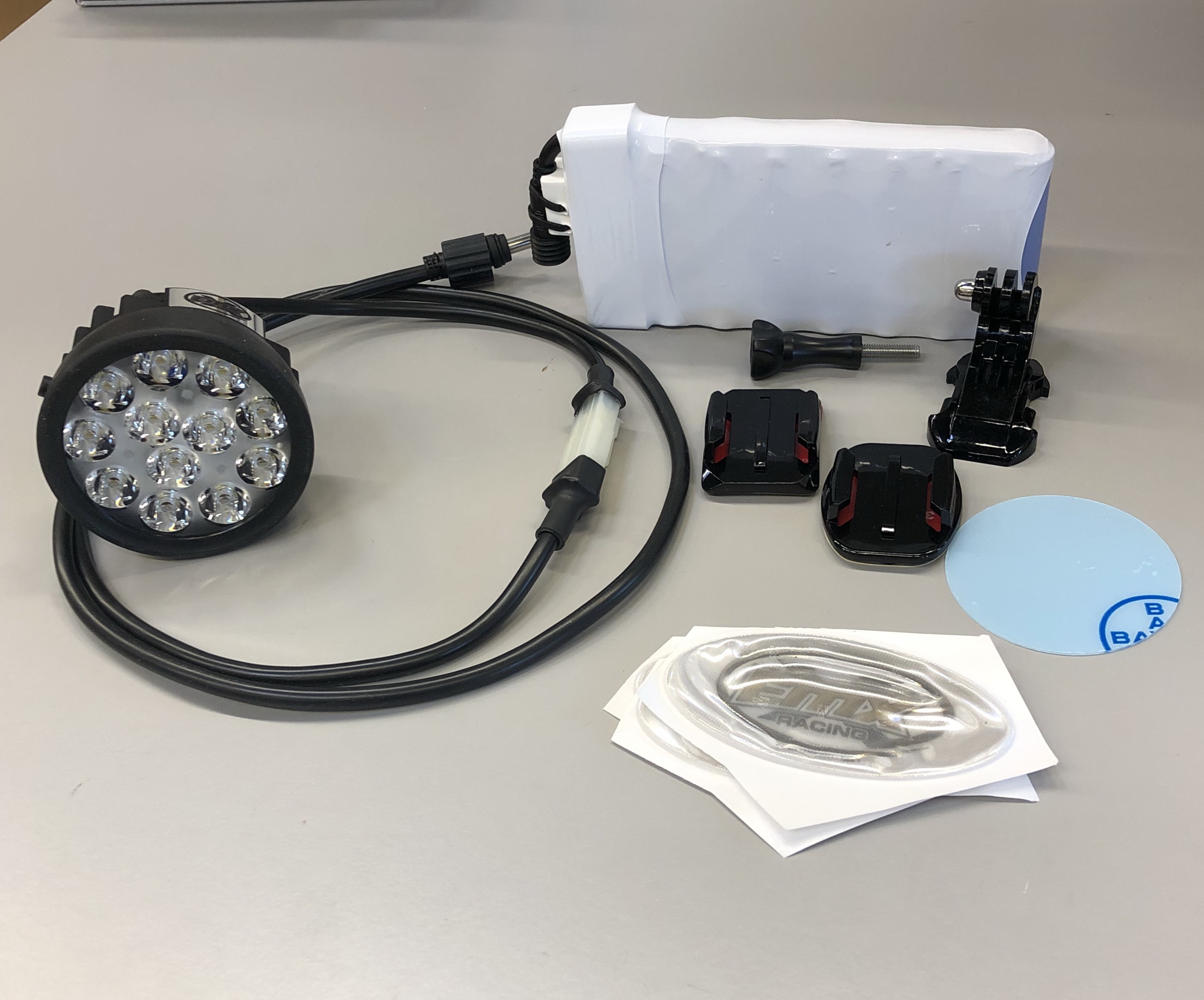 EMX Hjälmlampssats Led 45W, med batteri