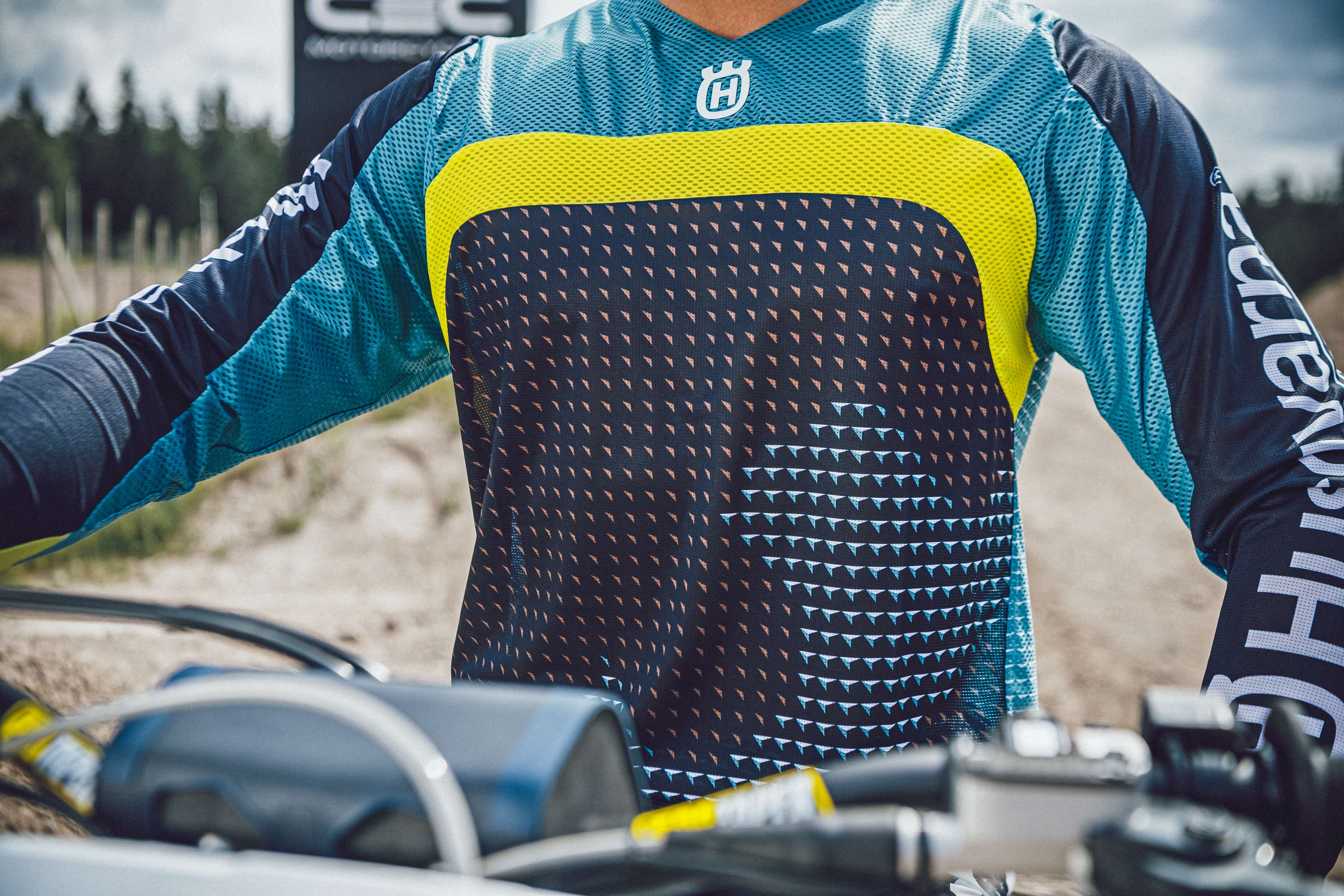 Railed Shirt Pro - 4