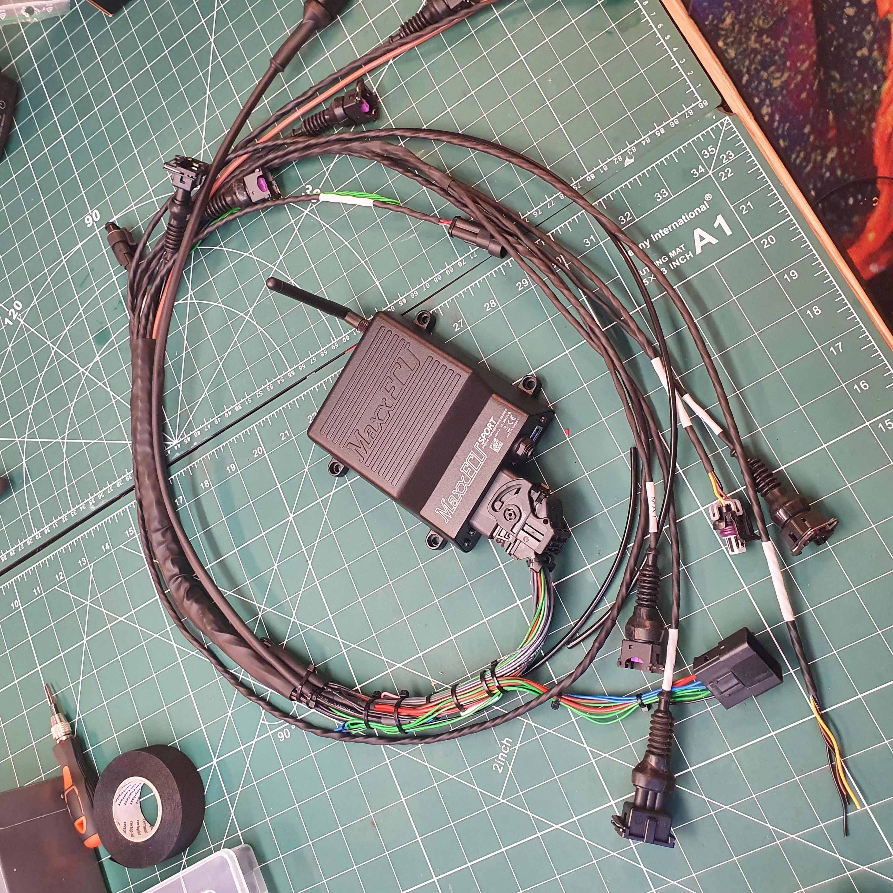 MaxxECU Street + 4-6 cylindrar Custom härva