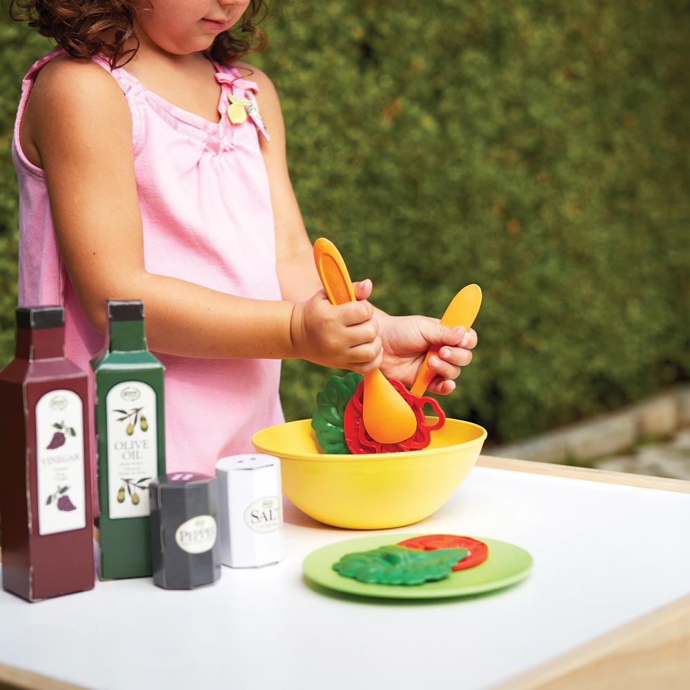 green toys salad set