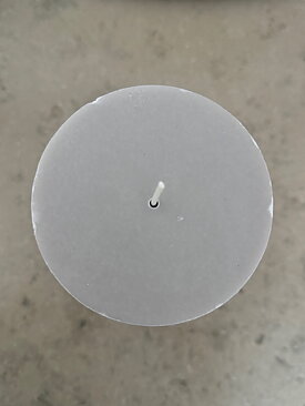 LIGHTGREY Pillars SWAN-label 100% stearin 9,6x20cm
