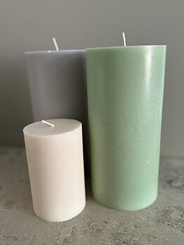 LIGHTGREEN Pillars SWAN-label 100% stearin 9,6x20cm