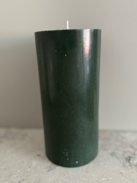 DARKGREEN Pillars SWAN-label 100% stearin 9,6x20cm - 2