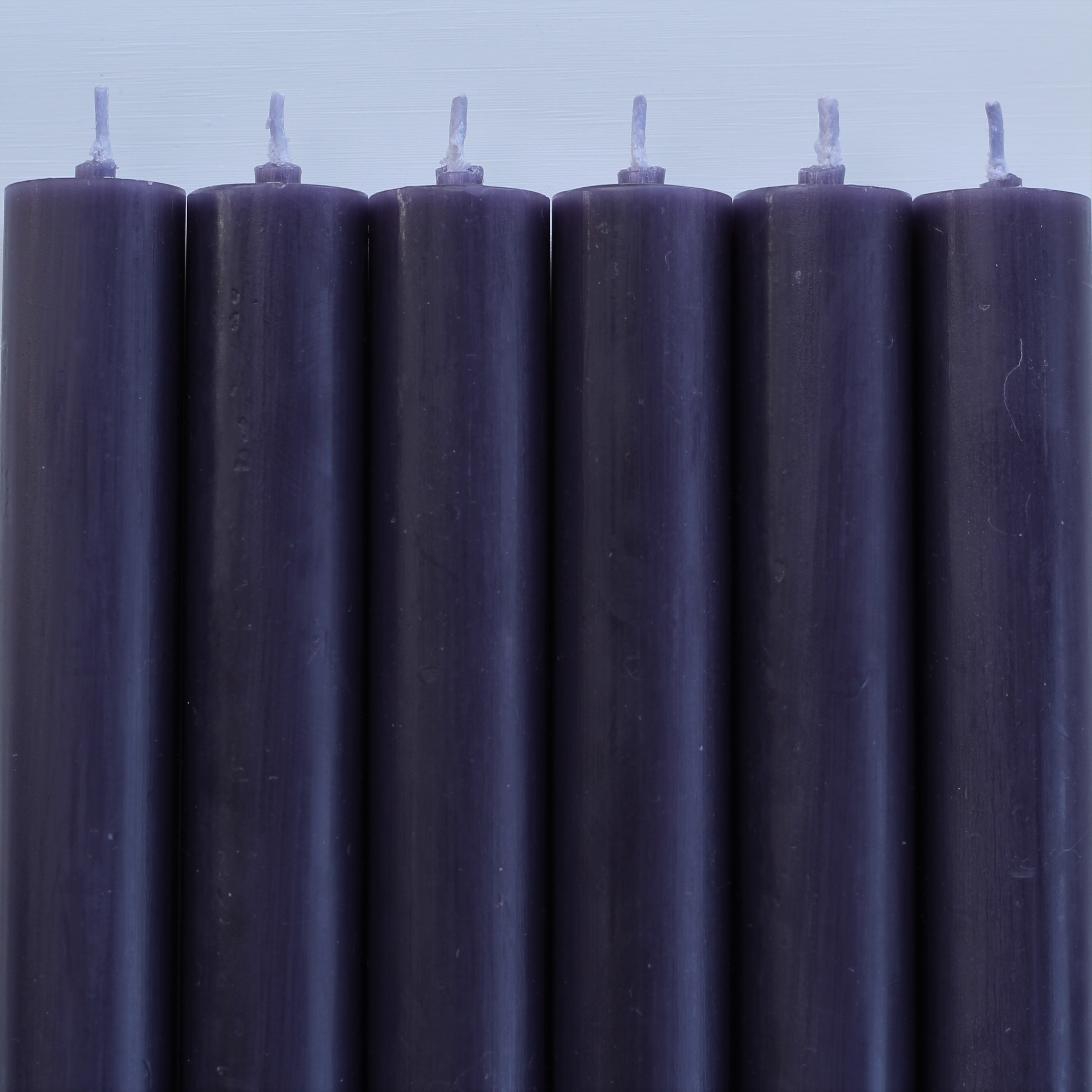 Rustikljus med platt topp AUBERGINE