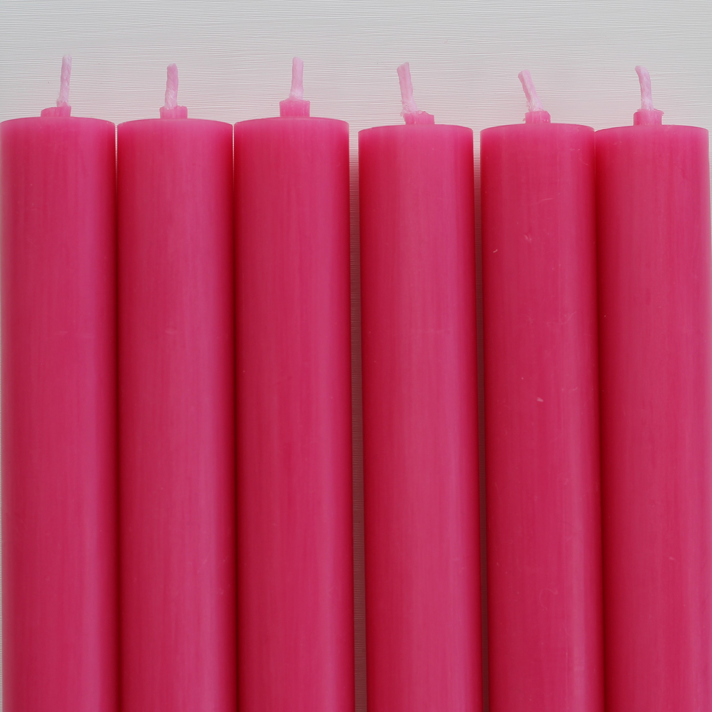 Rustikljus med platt topp CERISE