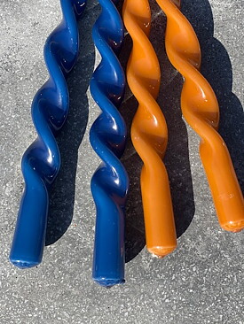 Screwed darkblue laquer