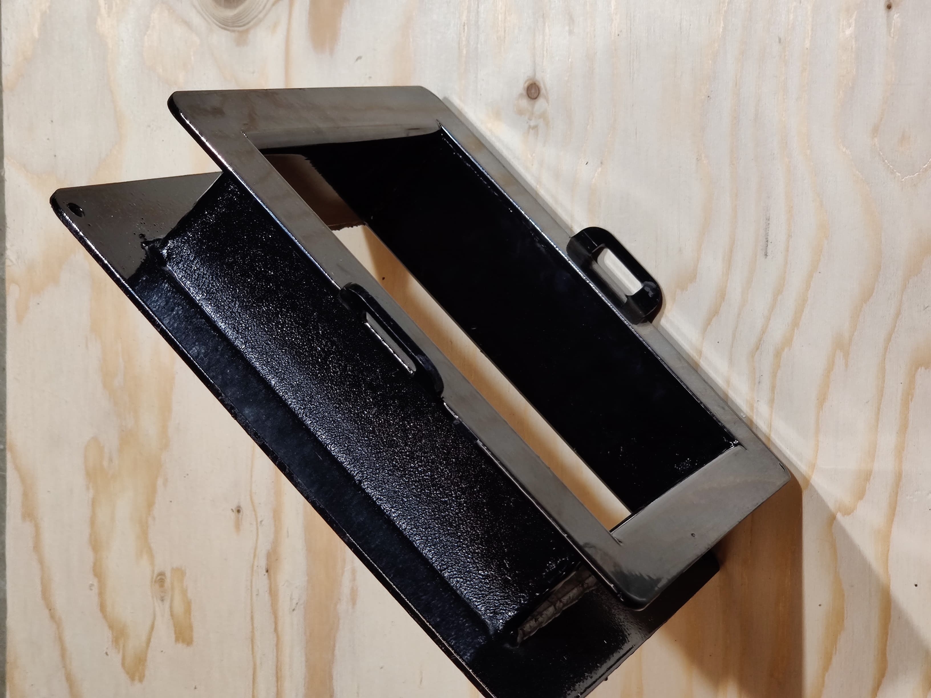 Anslutningsram 50 mm komplett med anslutningsmatta