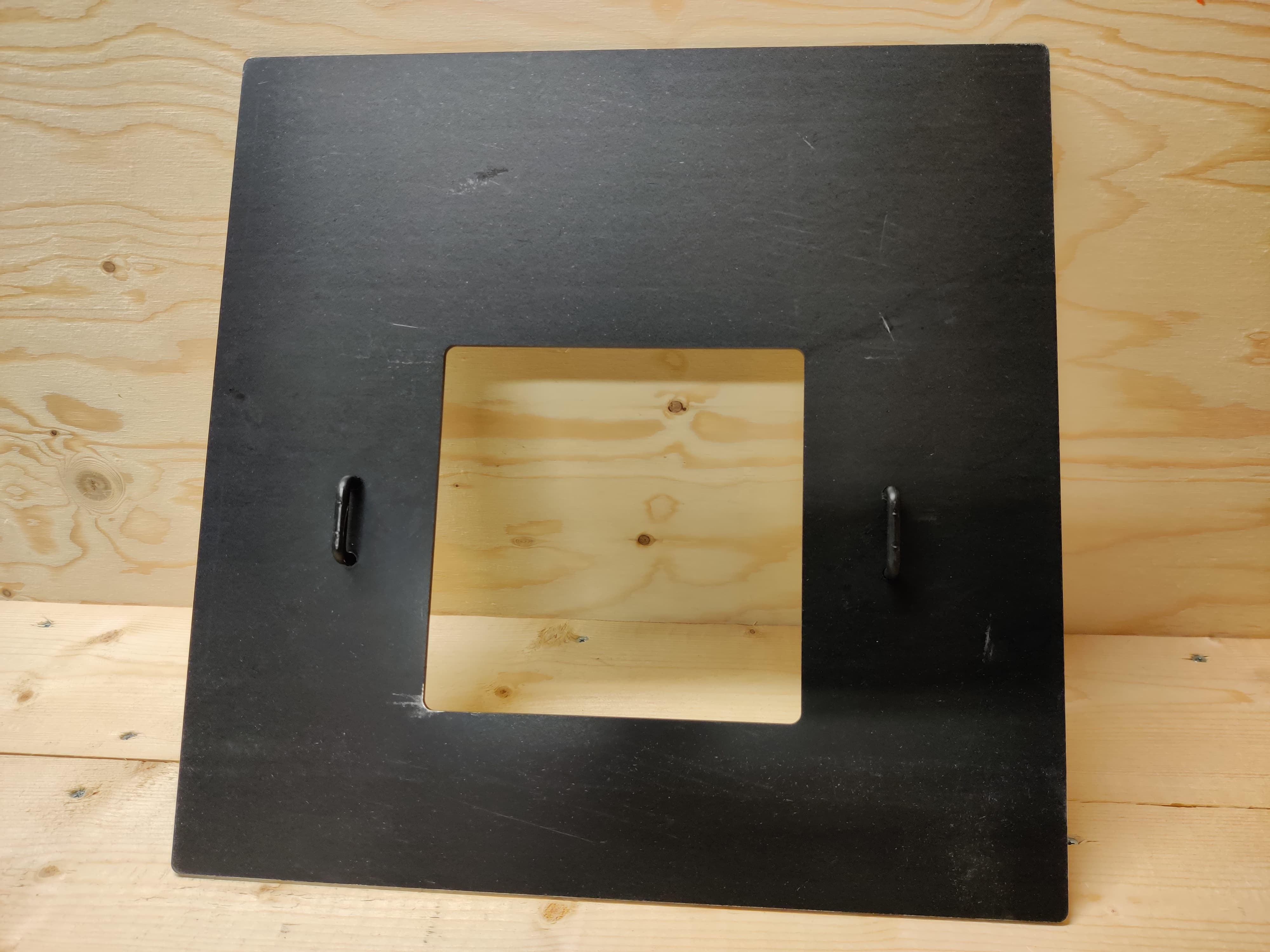 Anslutningsram 4 mm kpl 400x400 mm