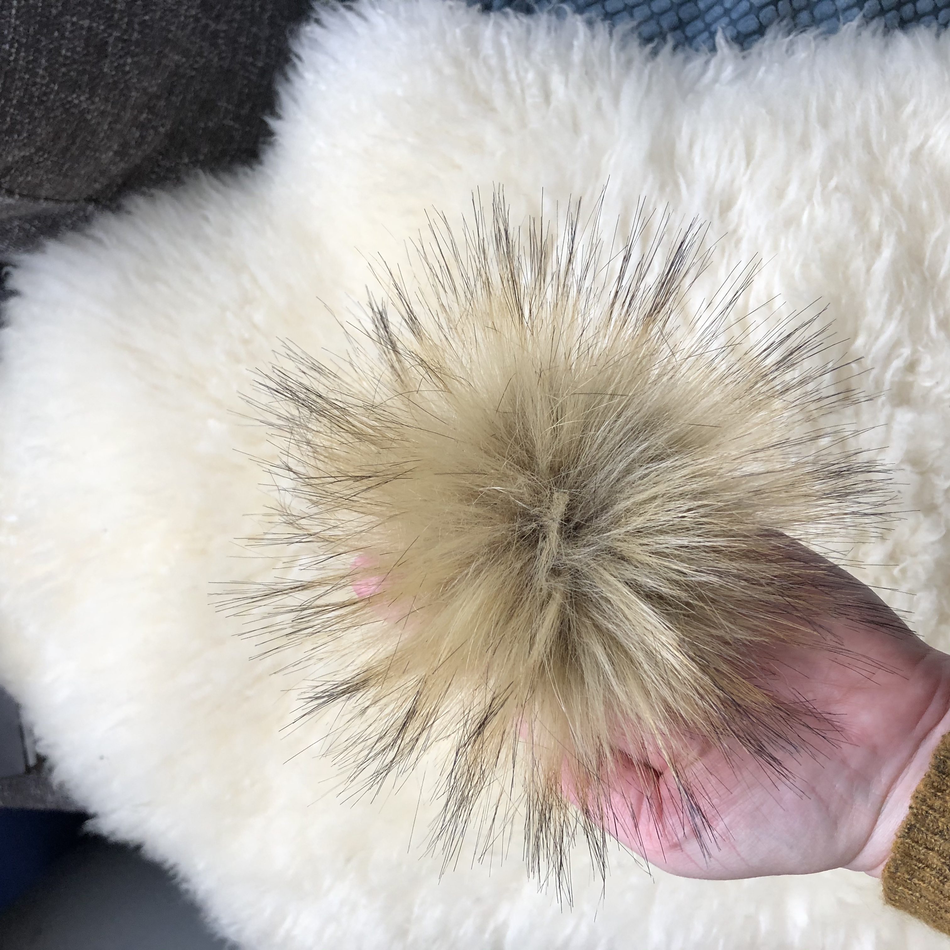 Pom pom- 12 cm - 2