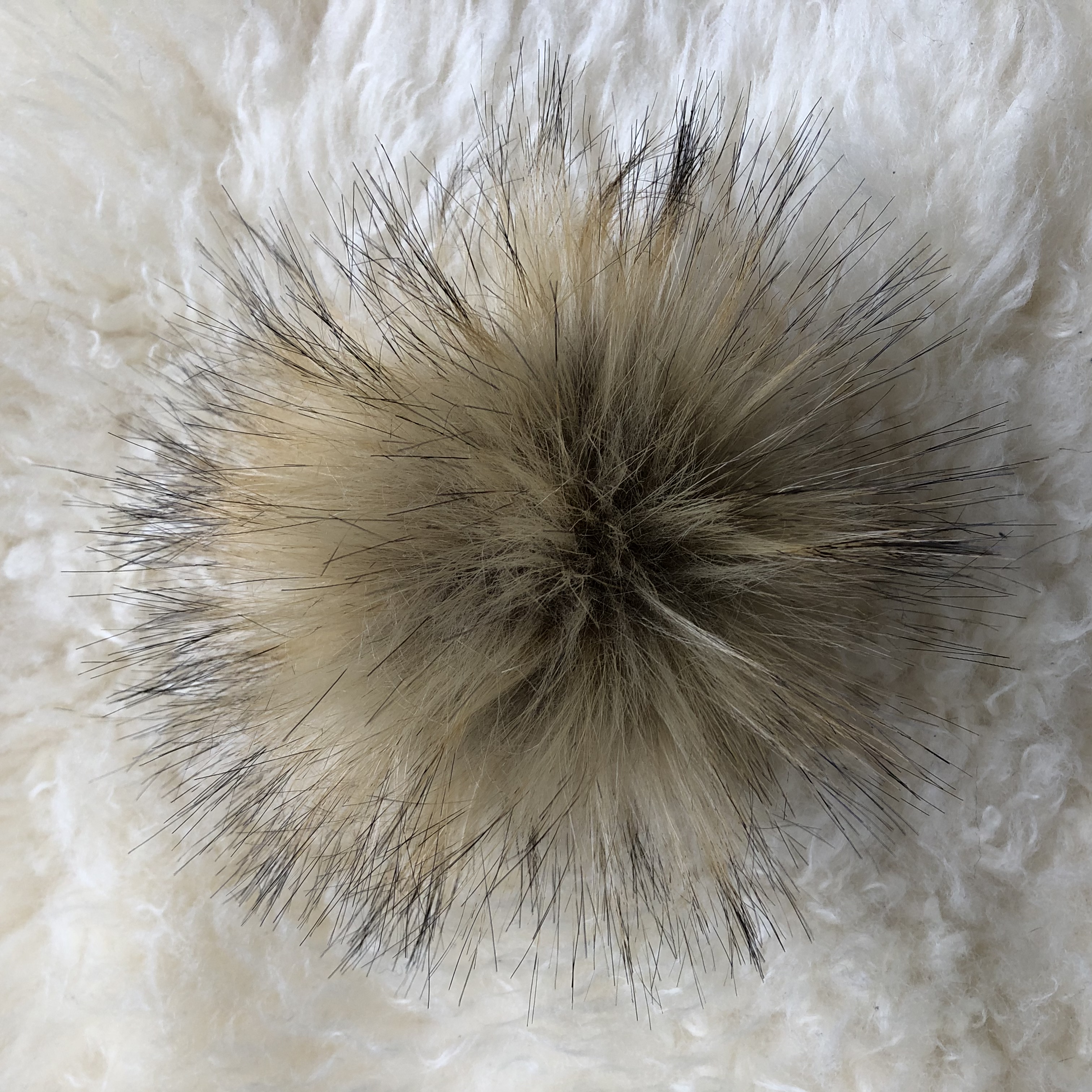 Pom pom- 12 cm
