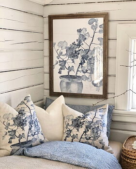 "SET" 2-PIECE CUSHIONS & ART PRINT BLUE GERANIUM 50x70