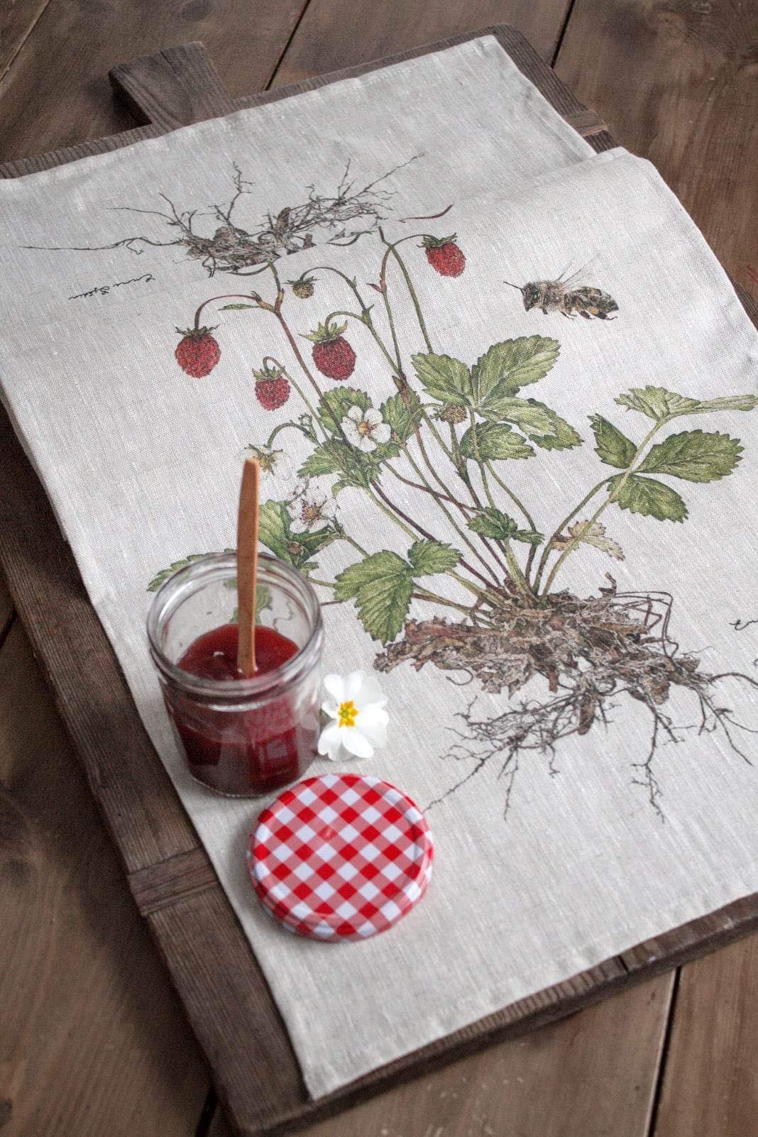 3-PIECE RUNNERS WOODLAND STRAWBERRIES - 10