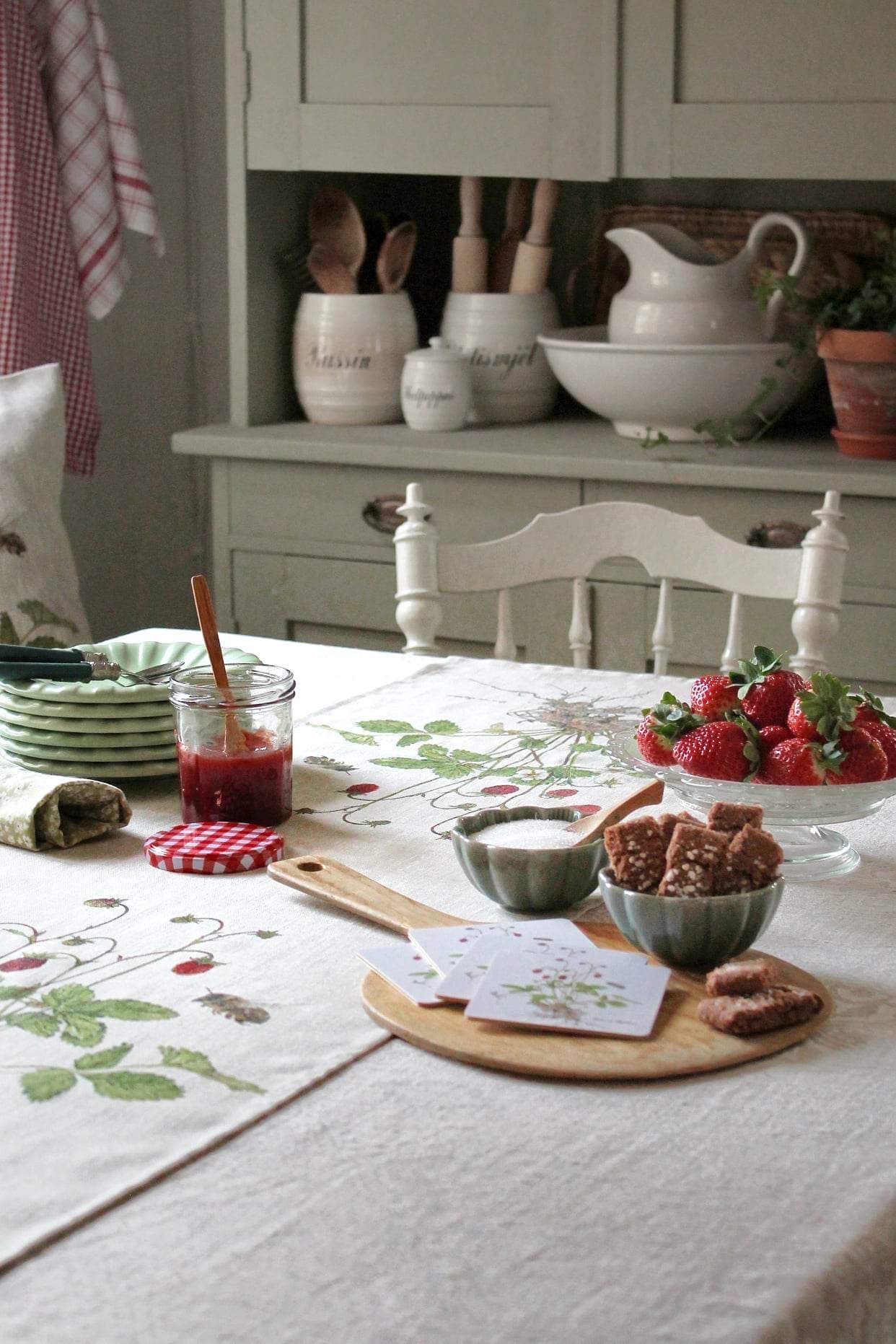 3-PIECE RUNNERS WOODLAND STRAWBERRIES - 6