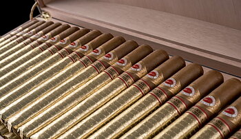 Romeo Y Julieta Grand Churchill Humidor - 2