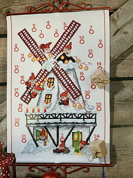 Adventskalender Tomtenissar i väderkvarn.