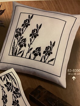 Kudde Svart Iris