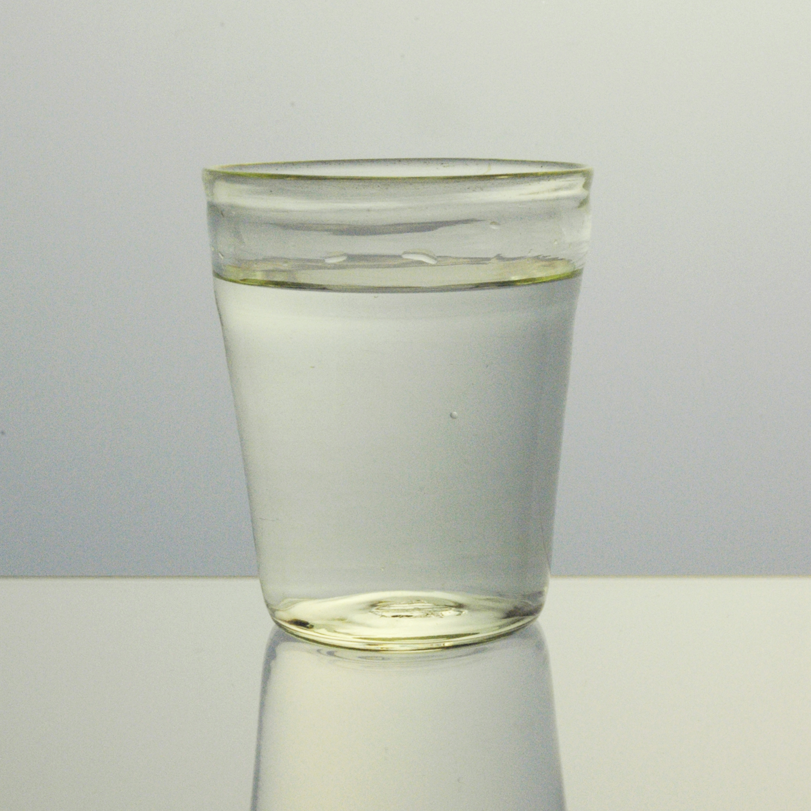 Tumbler yellowish green