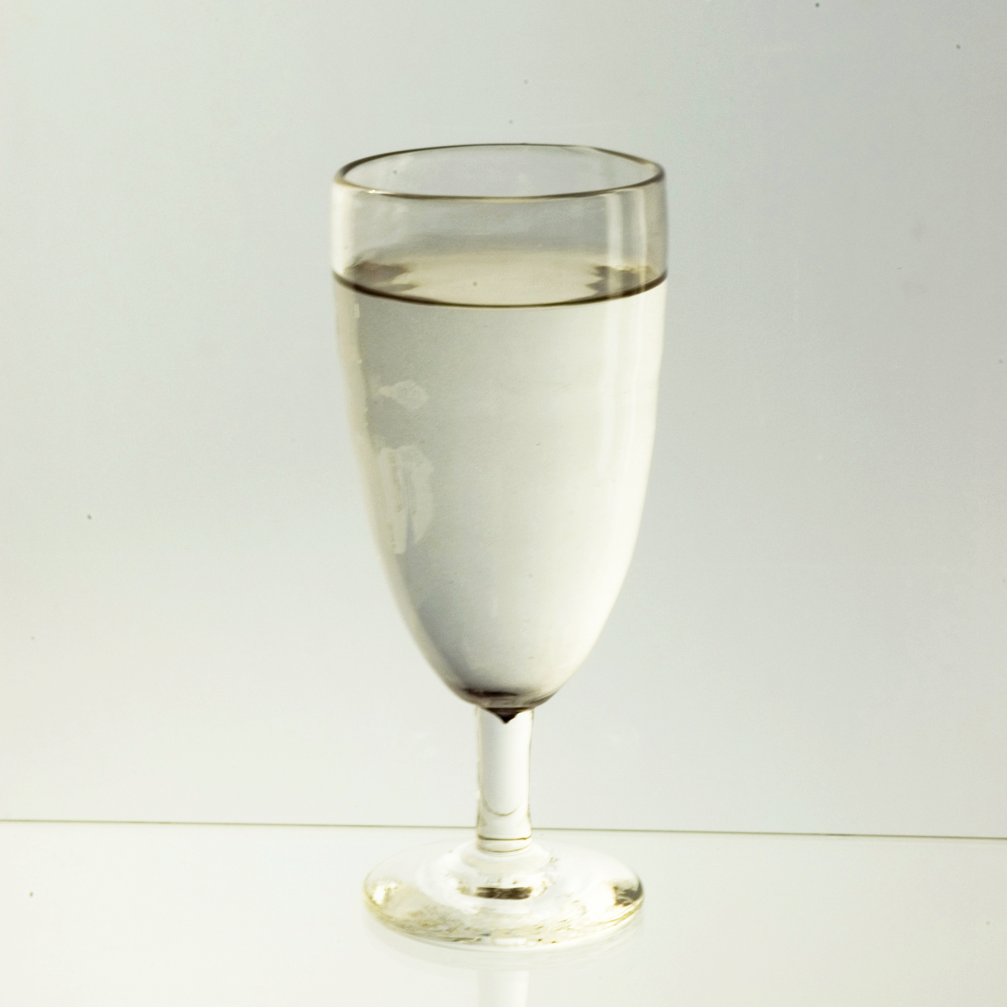 Champagne-/vinglas grå