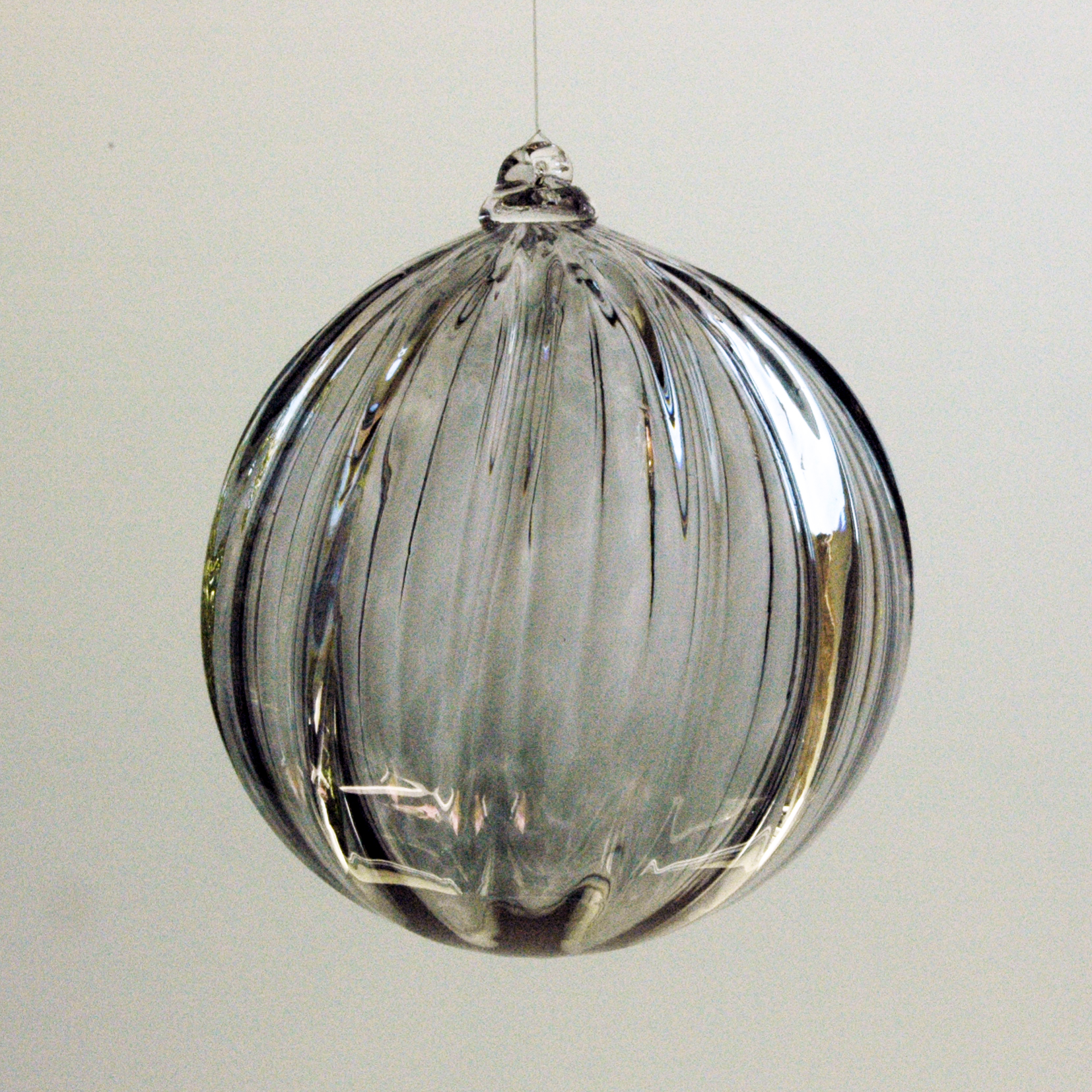 Glass ball, grey.