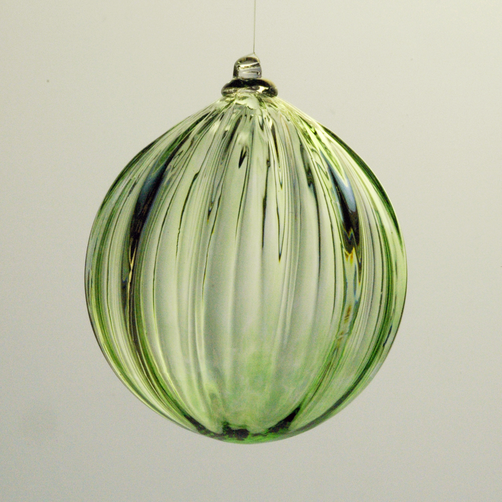 Glass ball, green.