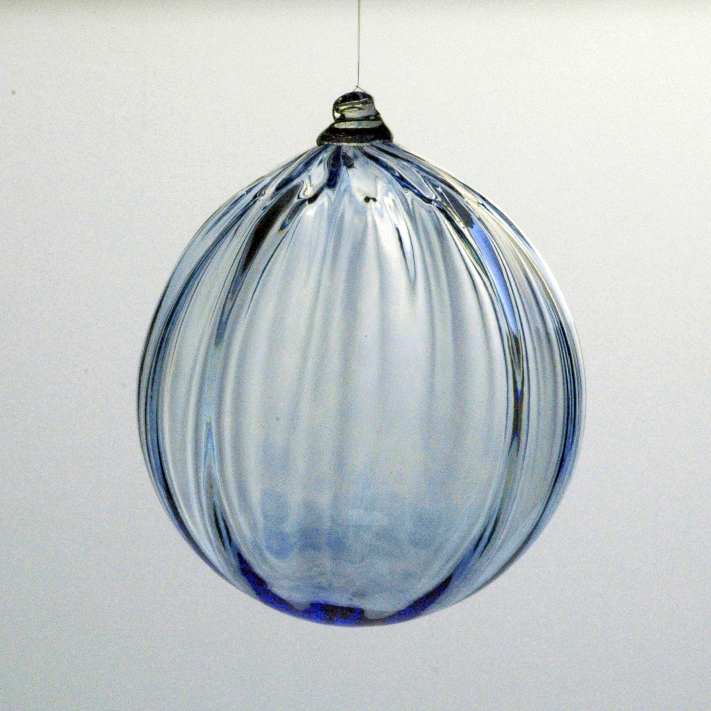 Glass ball, blue.