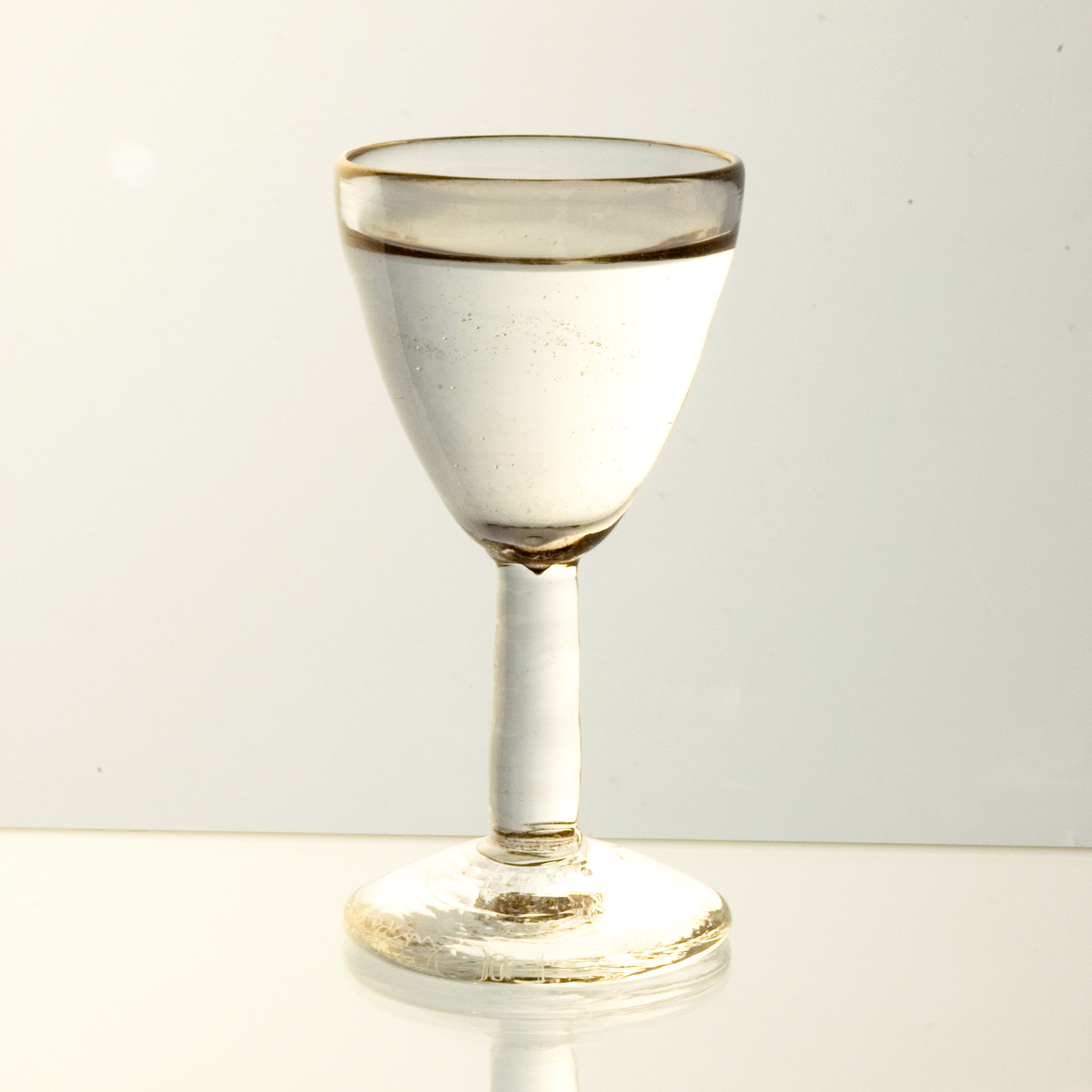Snaps glass grey