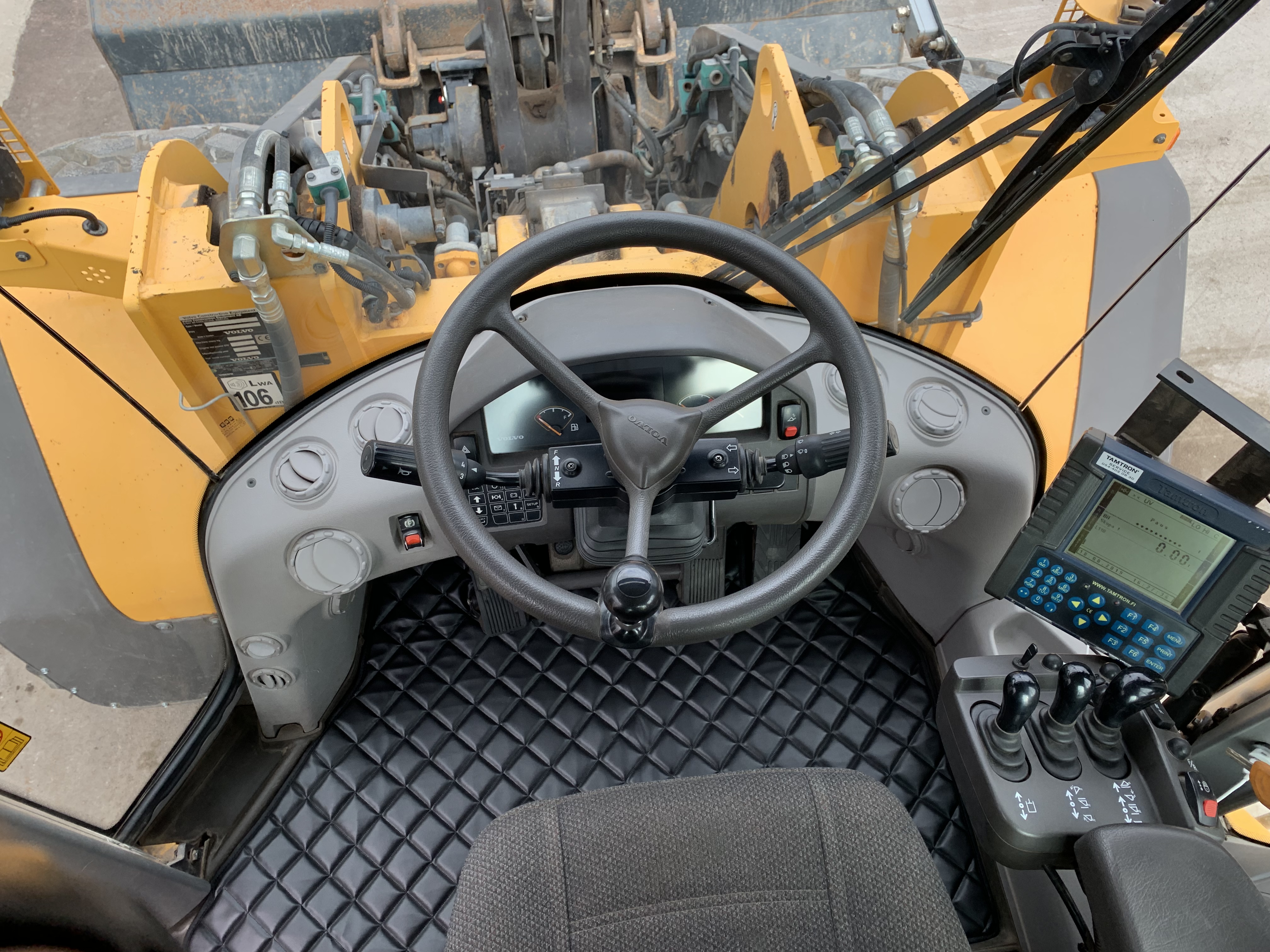 Golvmatta  Volvo L60-L350 F-G-H Diamant - 21
