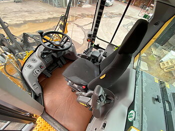 Golvmatta  Volvo L60-L350 F-G-H - Slät