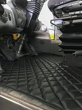 Floor mat Volvo L45-50 F-G-H - Diamond