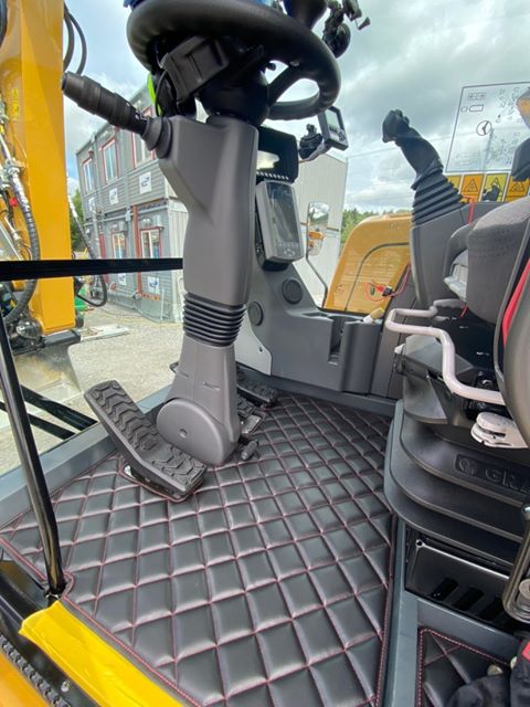 Floor mat  Cat M315F - M317F Diamond - 3