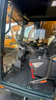 Golvmatta Hyundai HW140-160 - Basic