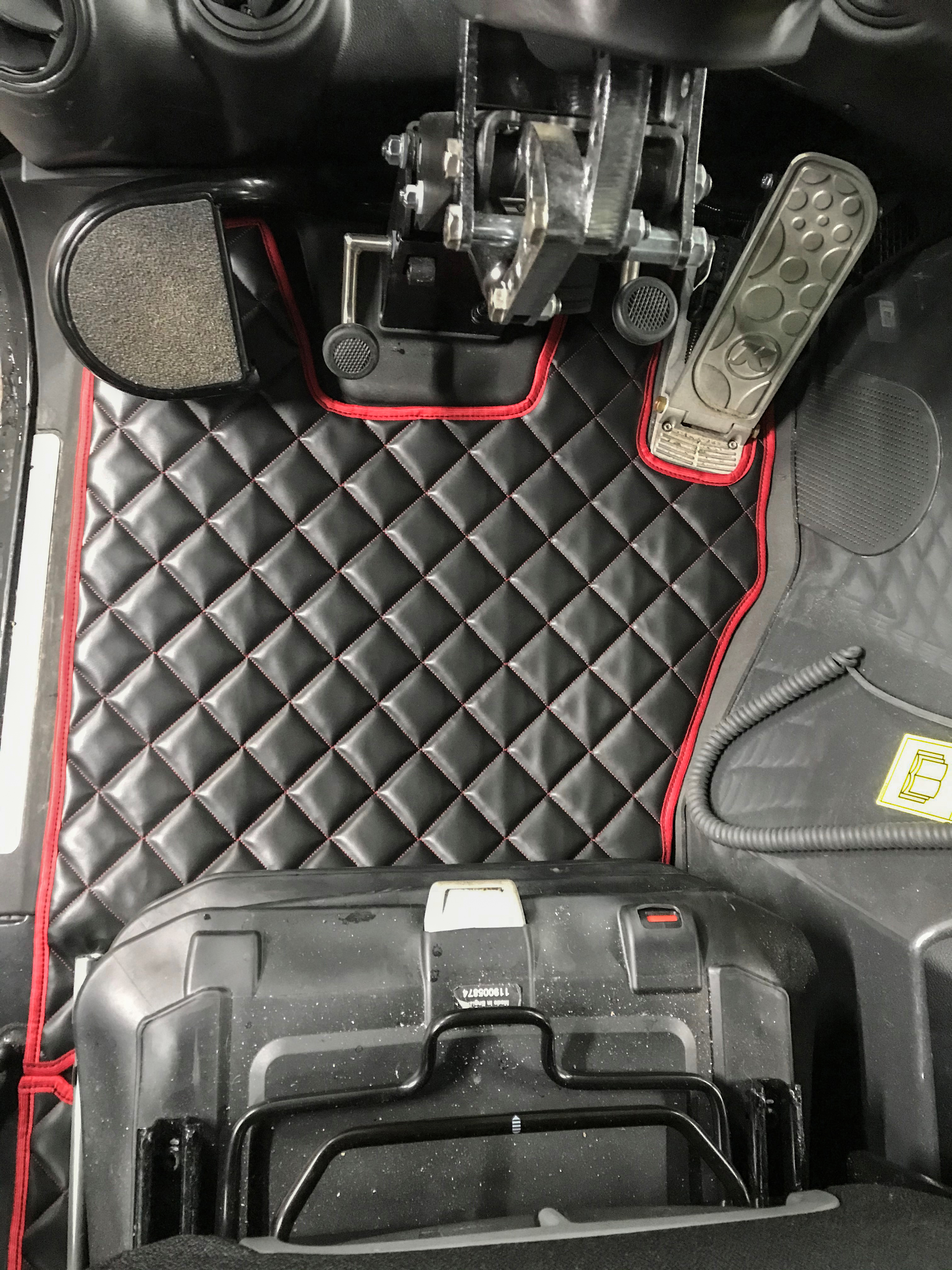 Golvmatta Pistenbully 100 2017- - Diamant - 2