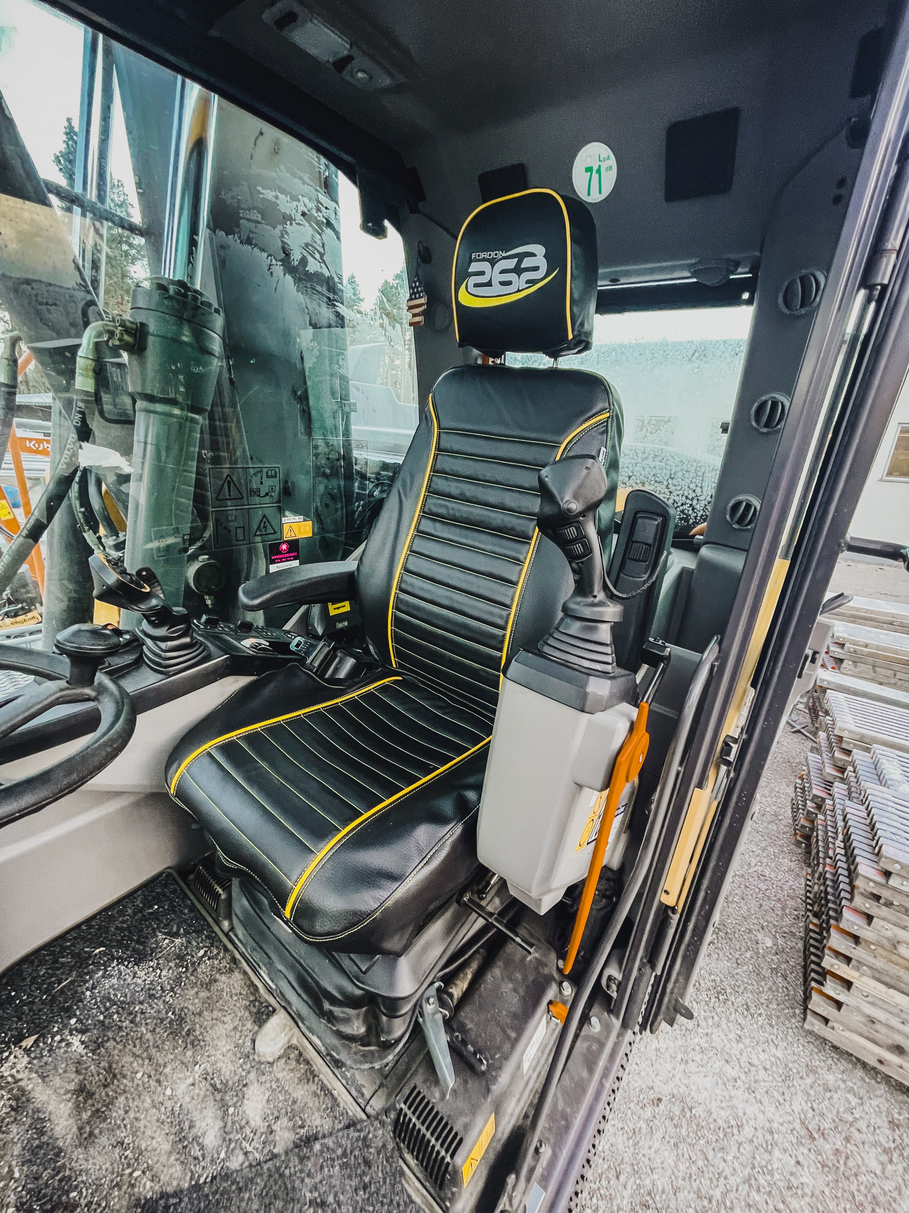 Stolsöverdrag: Volvo Grävmaskiner Standard stol - 5