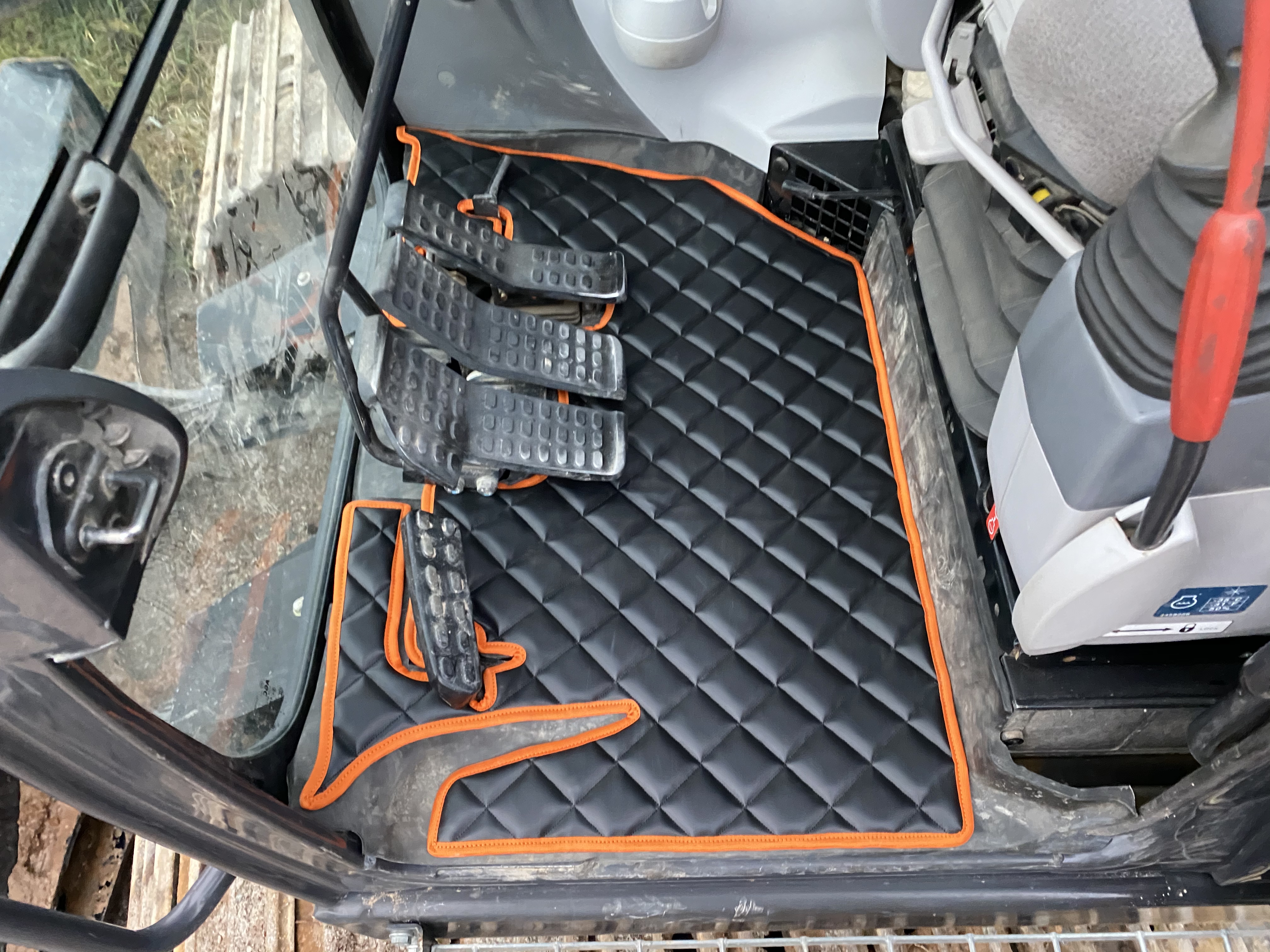 Floor mat John Deere 75 - 345G - Diamond - 2
