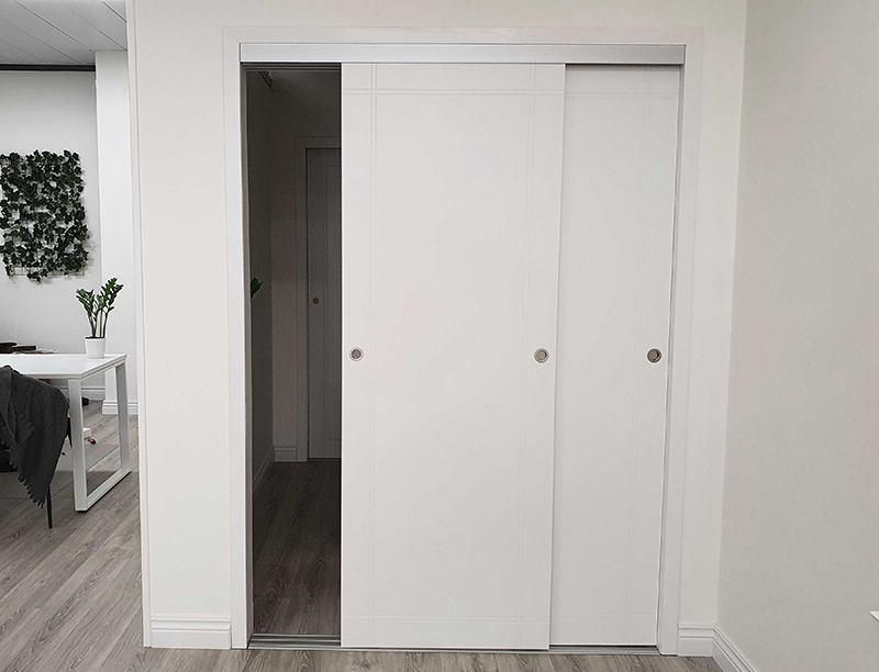 Skjutdörrar Garderob minimal