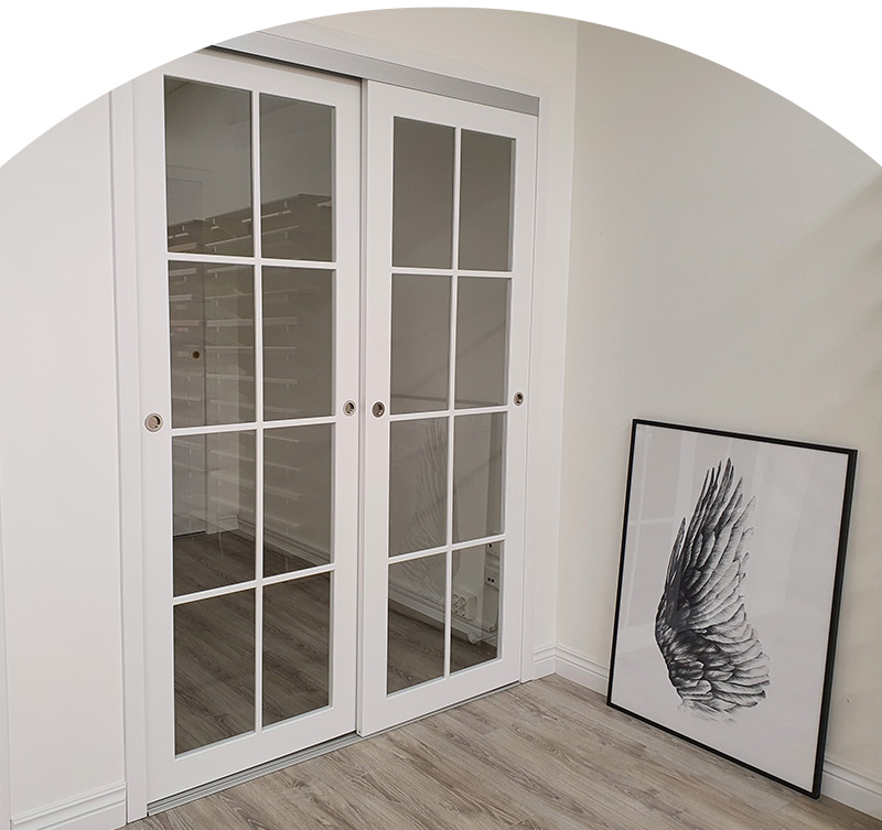 Skjutdörrar Garderob Glas och Spegel med spröjs