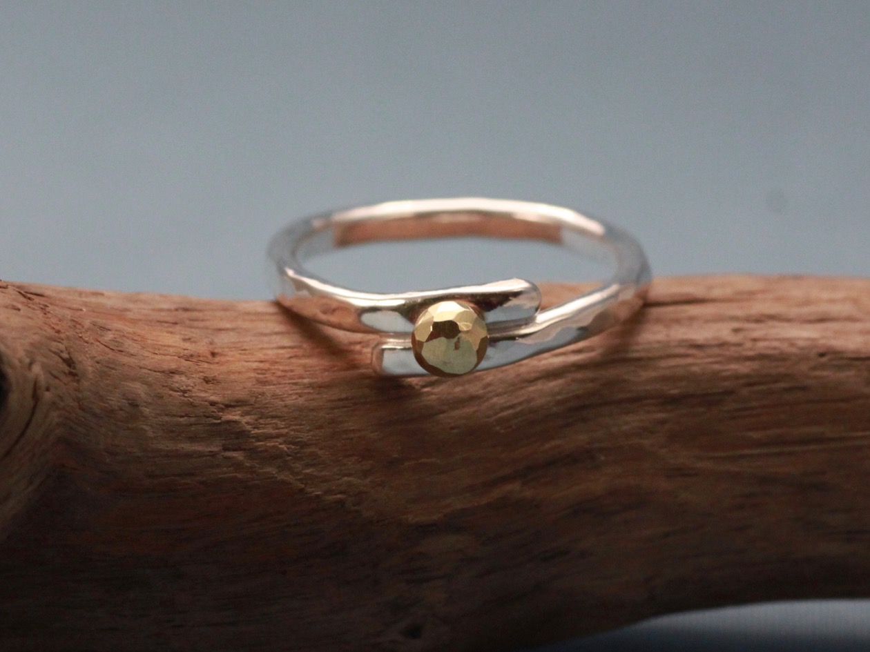 Ring med guldkula 18K - 2