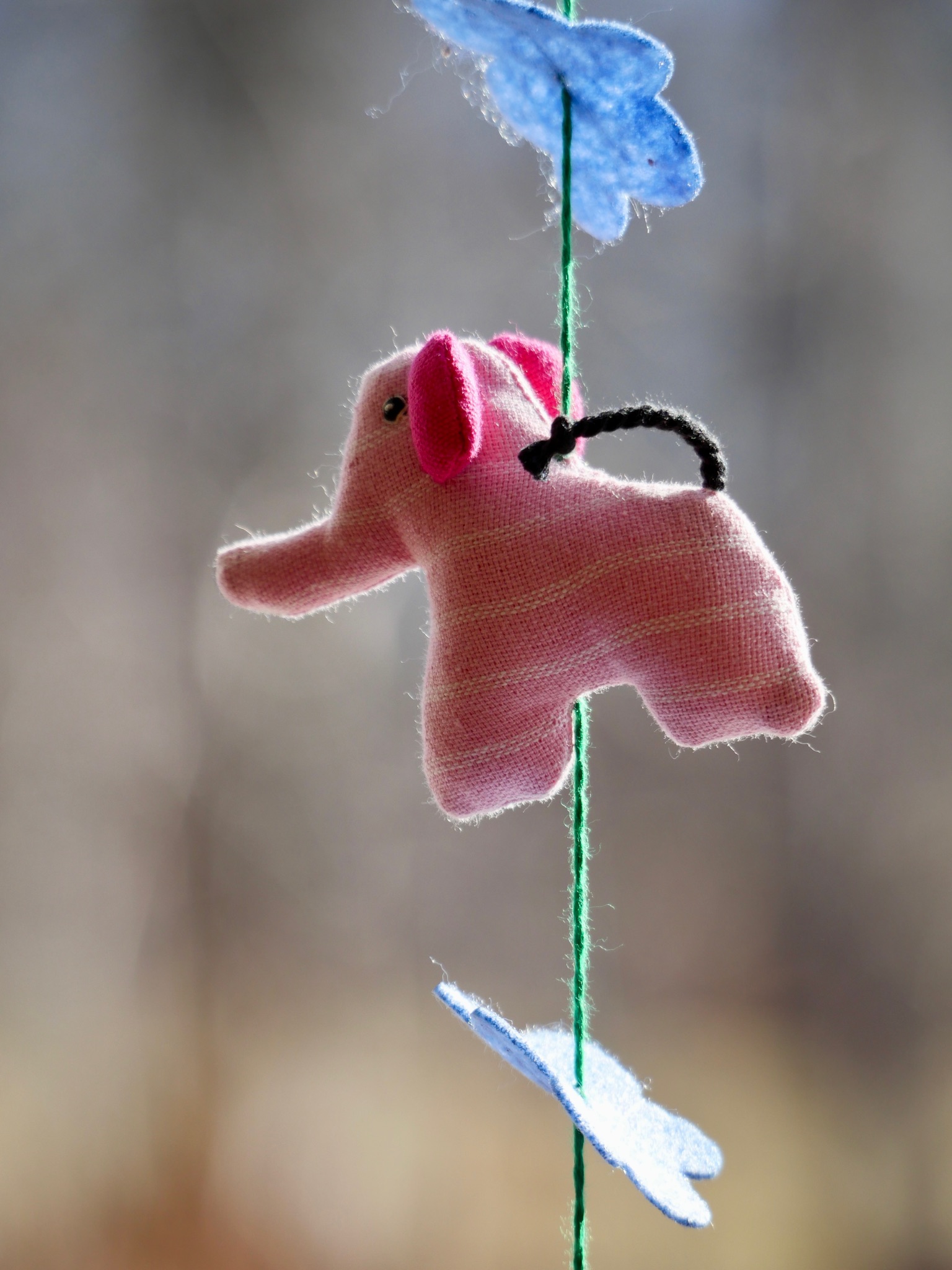 Rosa elefant i tyg