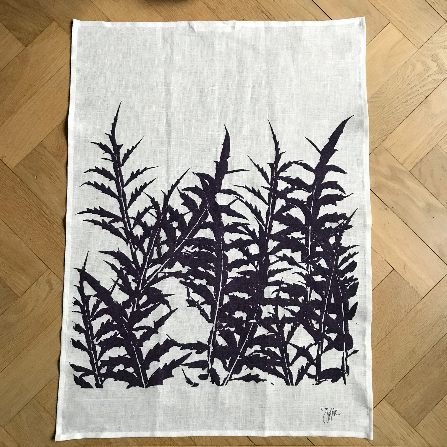 Towel Artichoke leaves