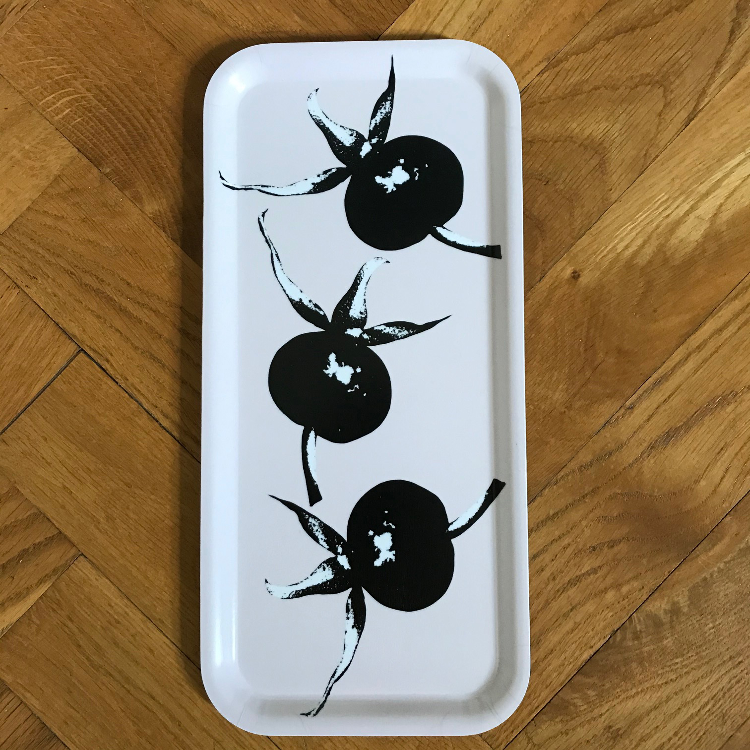 Tray rose hip