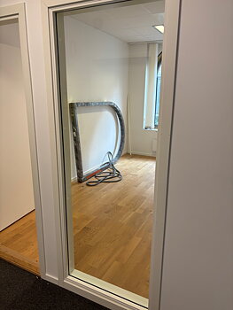 Kontorsparti  / Glasparti 8x21 (78,8x208,3-209cm) 35dB 