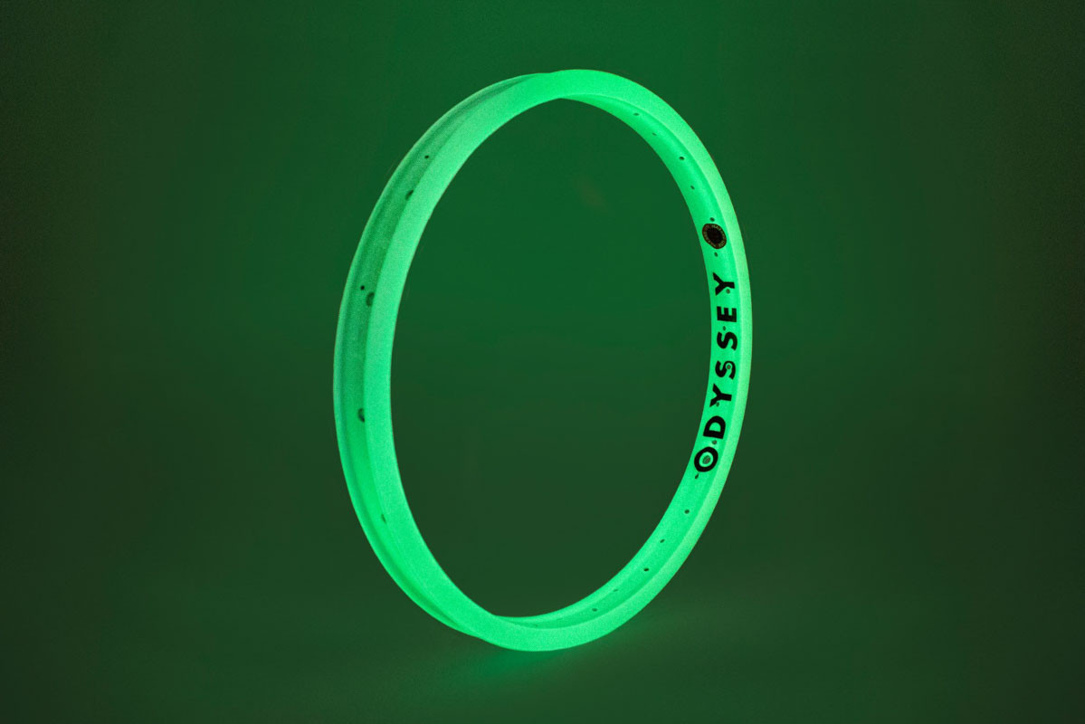 Odyssey Hazard Lite Rim Glow White