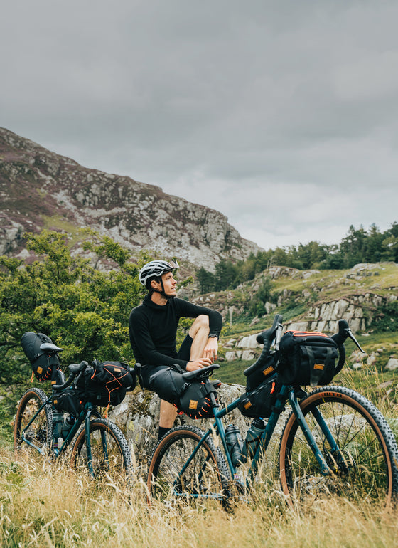 Restrap Restrap specialiserar sig på att tillverka teknisk utrustning för bikepacking för alla typer av cykling och bikepacking. 
