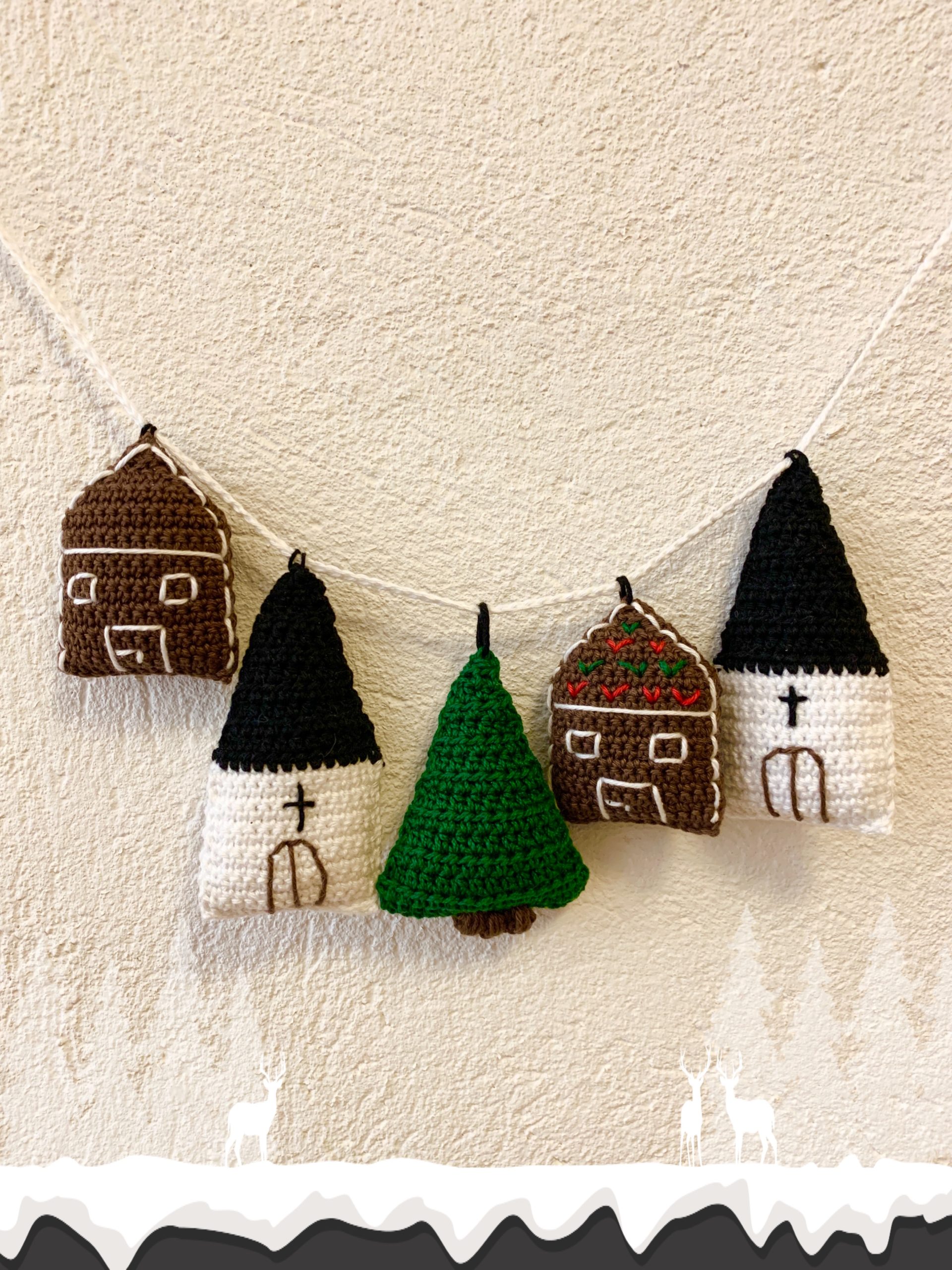 Pattern crocheted Christmas decorations - 2