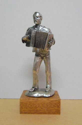 Man + Dragspel - 2