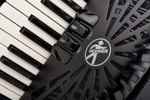 Hohner - Bravo II 48 Silent Key - 12